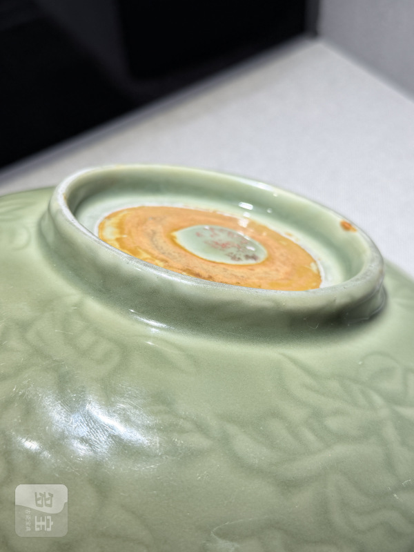 明初 永乐处州龙泉窑刻缠枝花卉钵式碗 - 图14